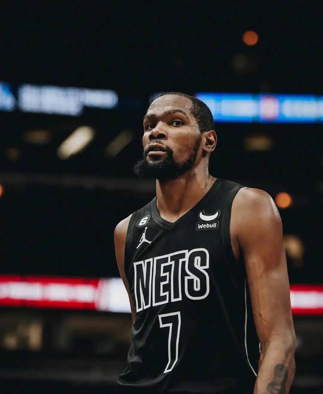 篮网绝杀时刻，官方宣布新规点燃赛场，复出首战轰40分迎来胜利！