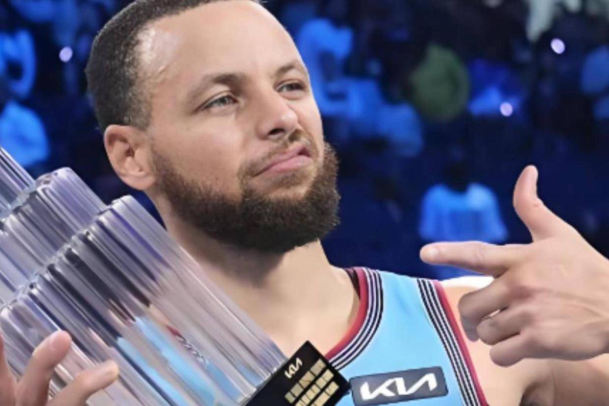 关于库里复出首战，勇士状态火爆，关键时刻神级表现成为焦点！的信息